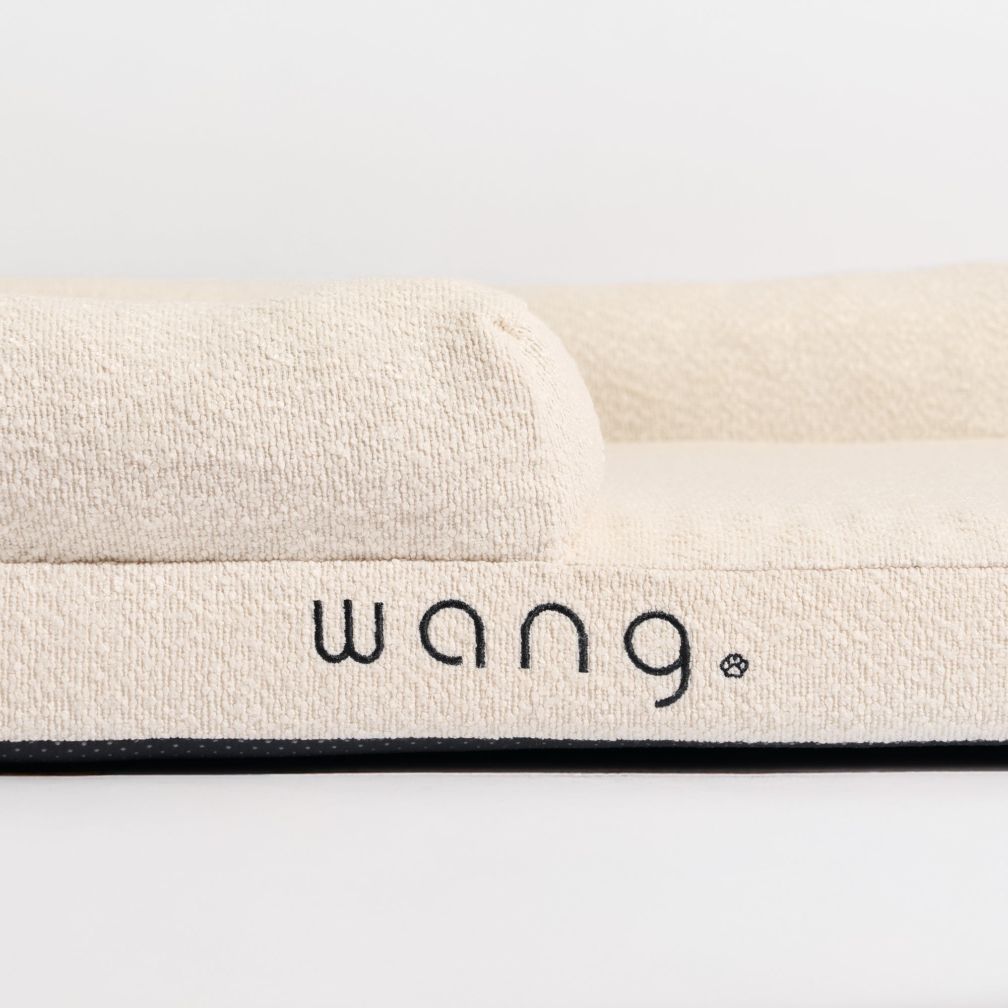 wang. Asymmetrical Dog Bed